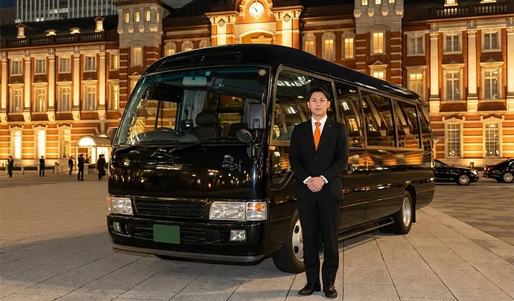 Private Tokyo Night Tour by Private Bus